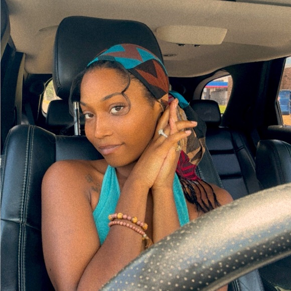 Meet your Posher, Shaunie - Picture 1 of 1